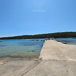 Dezeljin Pensión